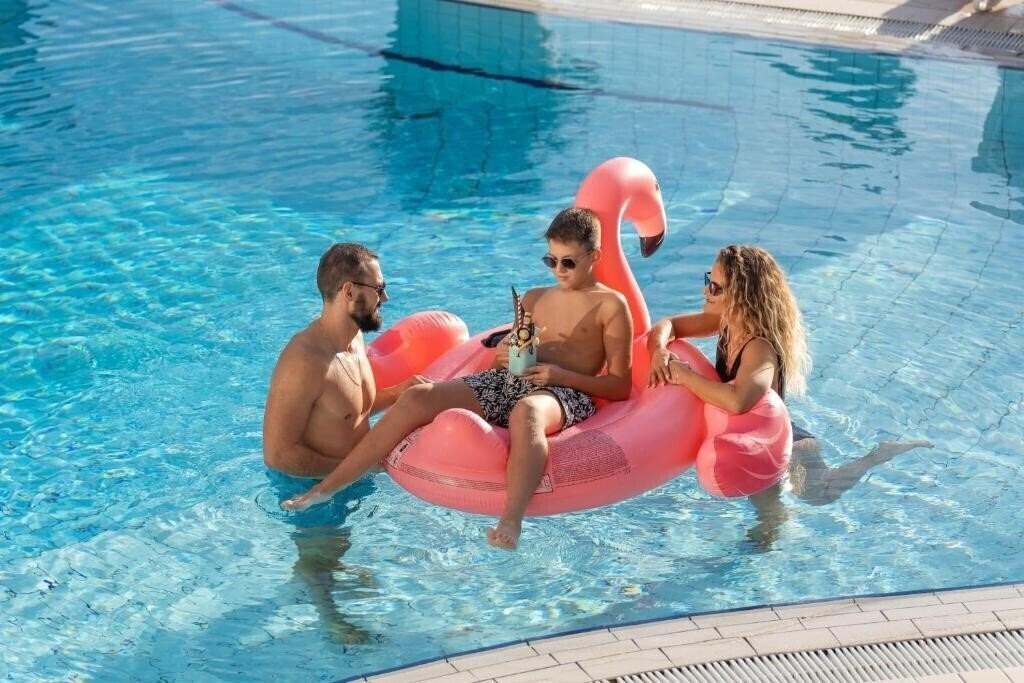 Территория Hotel Horizont 4*