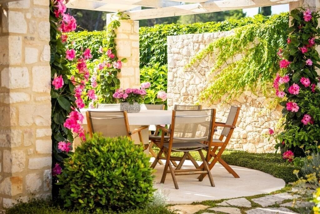 Апартаменты Hotel Lemongarden 5*