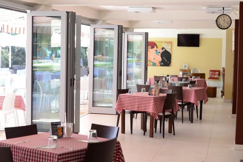 Фотографія Crvena Luka Resort 4*