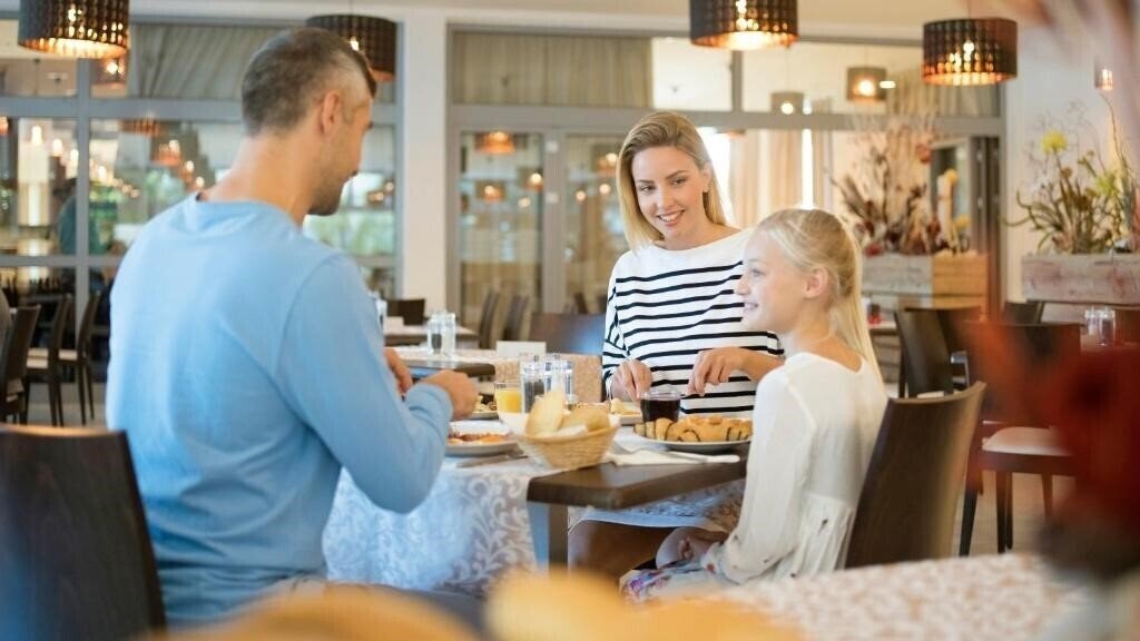 Территория Crvena Luka Apartments And Villas 4*