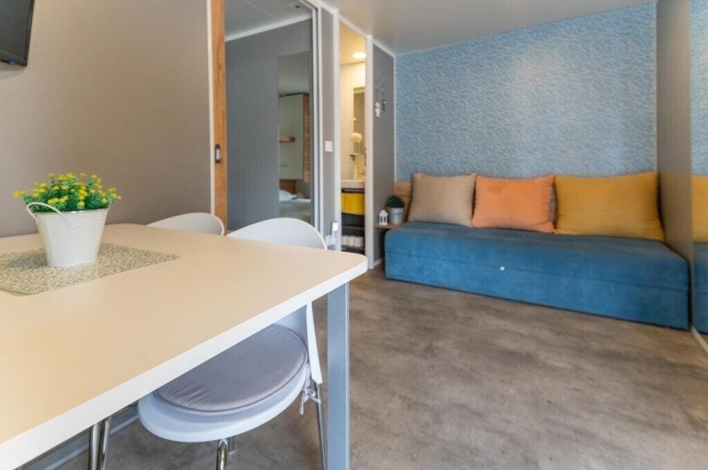 Панорама Holiday Homes Camp Park Soline 3*