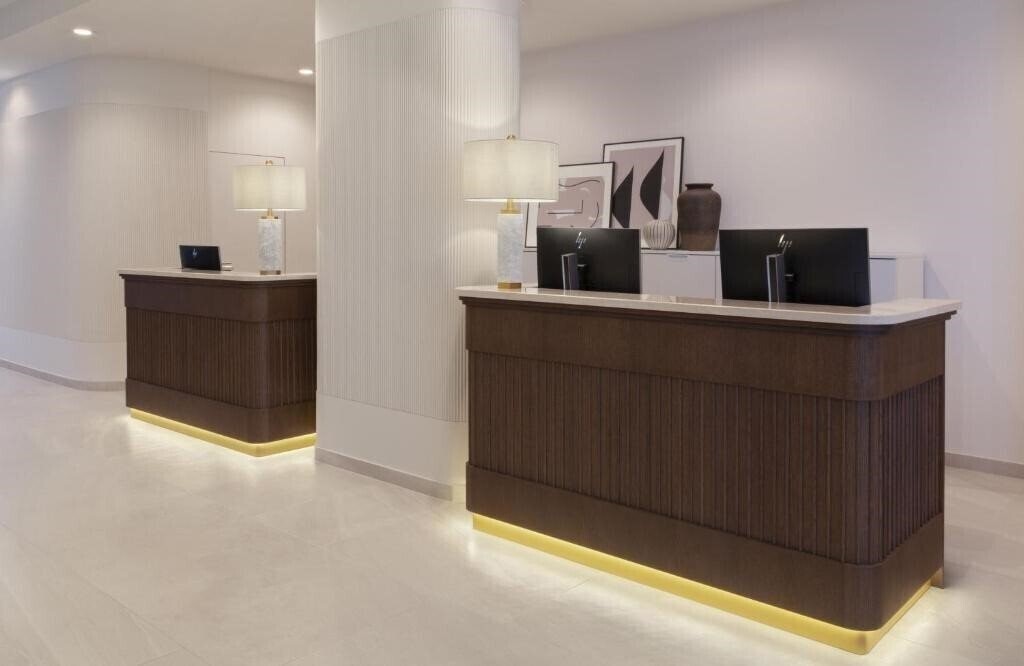 Территория Bluesun Hotel Marina 4*
