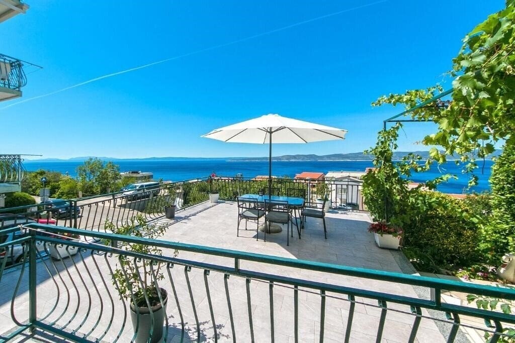 Вид App Robert 3*