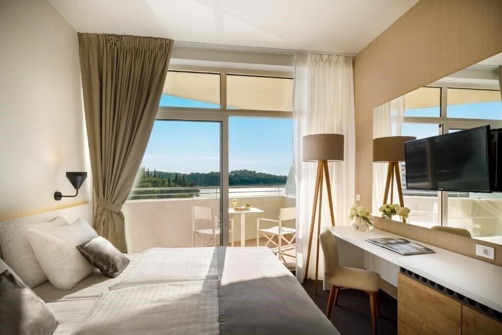 Вид Remisens Hotel Albatros 4*