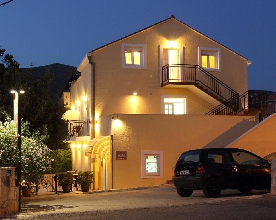 Вид Bacan Serviced Apartments 3*