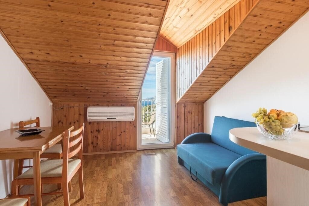Фотография Pansion Lovac 3*