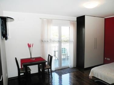 Апартаменти Apartament Ivo 3*