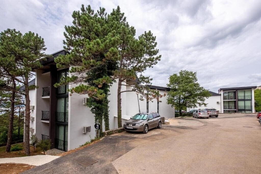 Апартаменти Omorika Annex (ex. Pavilion Omorika) 3*