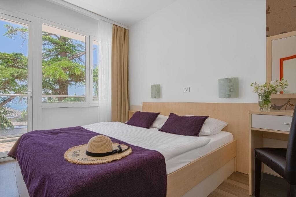 Територія Slaven 3*