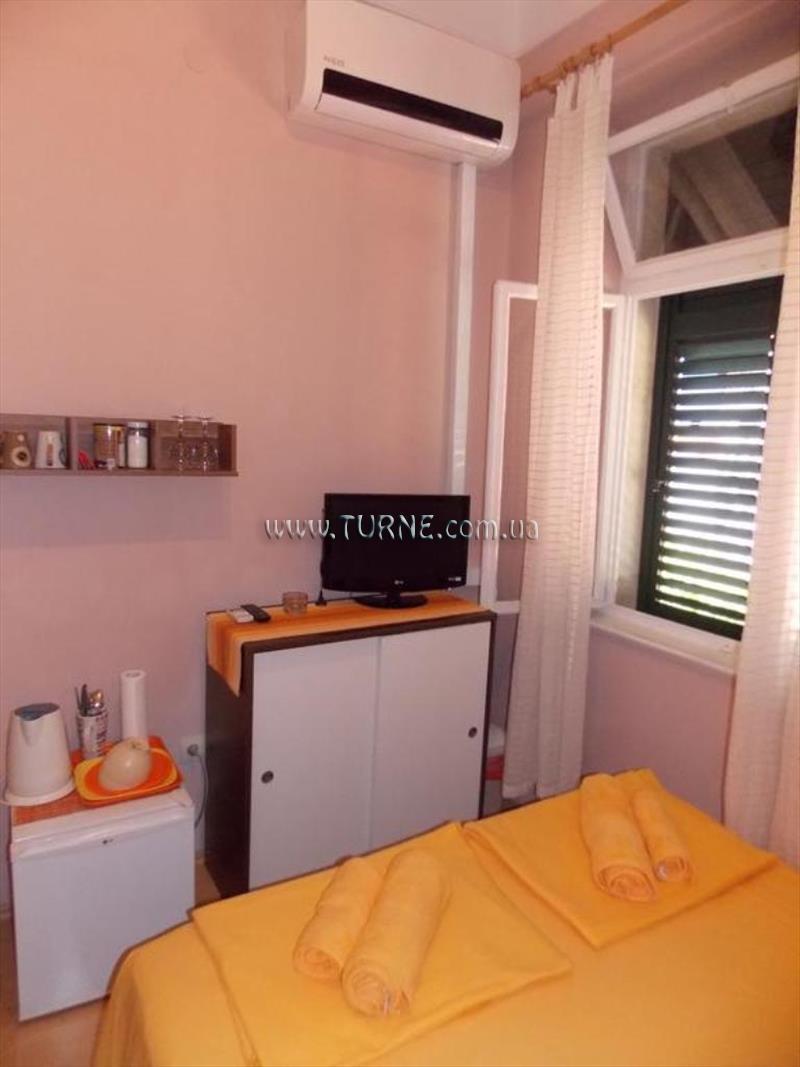 Готель Rooms Matea 1*