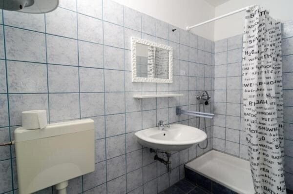 Вид Guesthouse Busurelo 1*