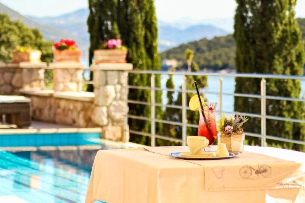 Апартаменты Bozica Hotel (ex. Bozica Hotel) 4*