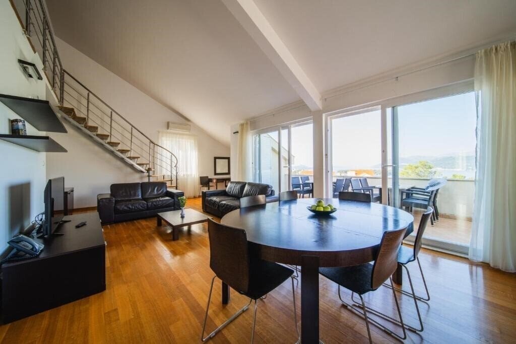 Отель Pervanovo Apartments Apart 4*