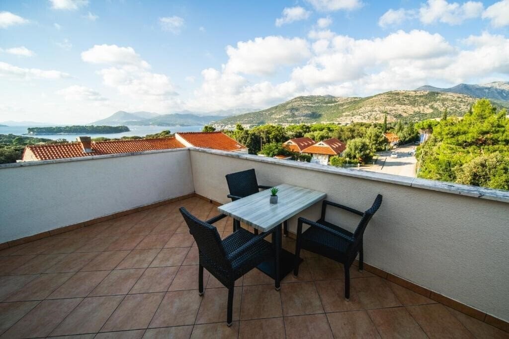 Панорама Pervanovo Apartments Apart 4*