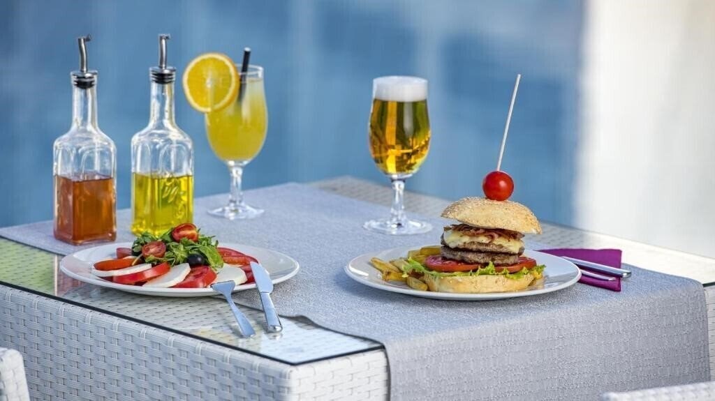 Територія Uvala 4*