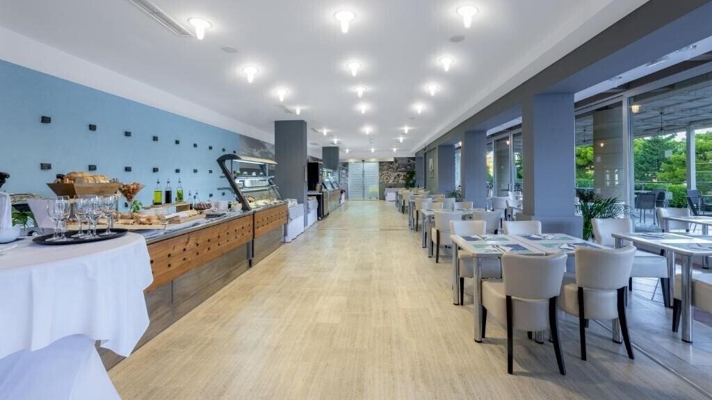 Панорама Uvala 4*