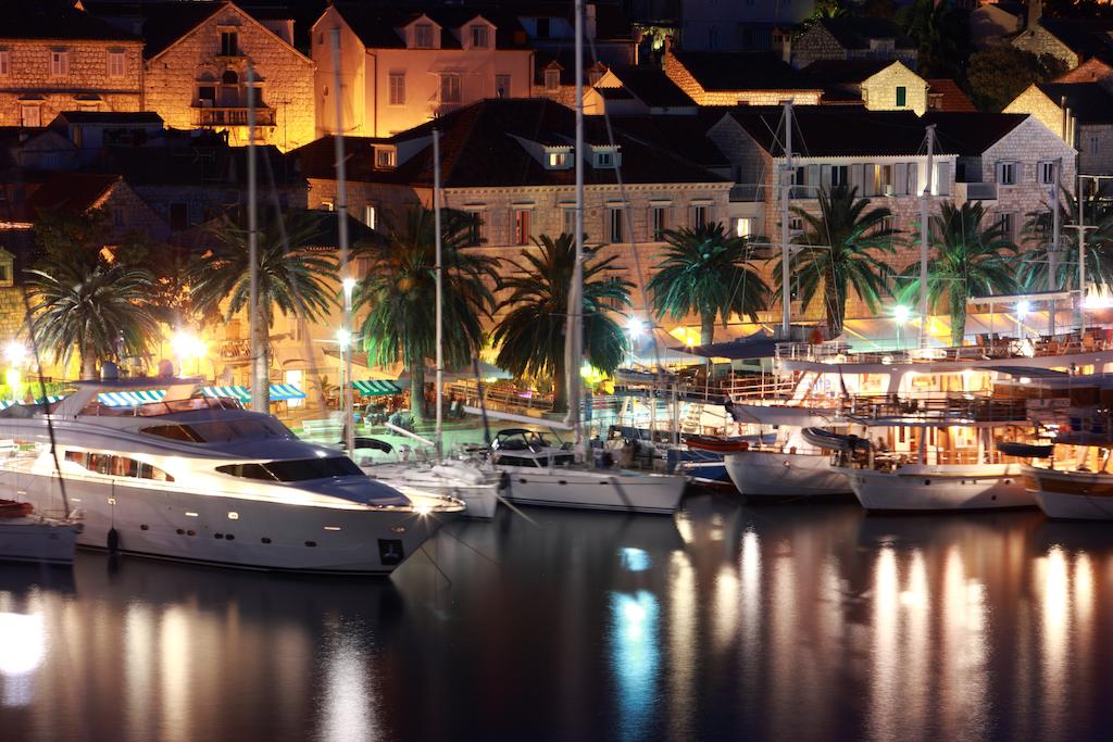 Картинка Delfin 2*