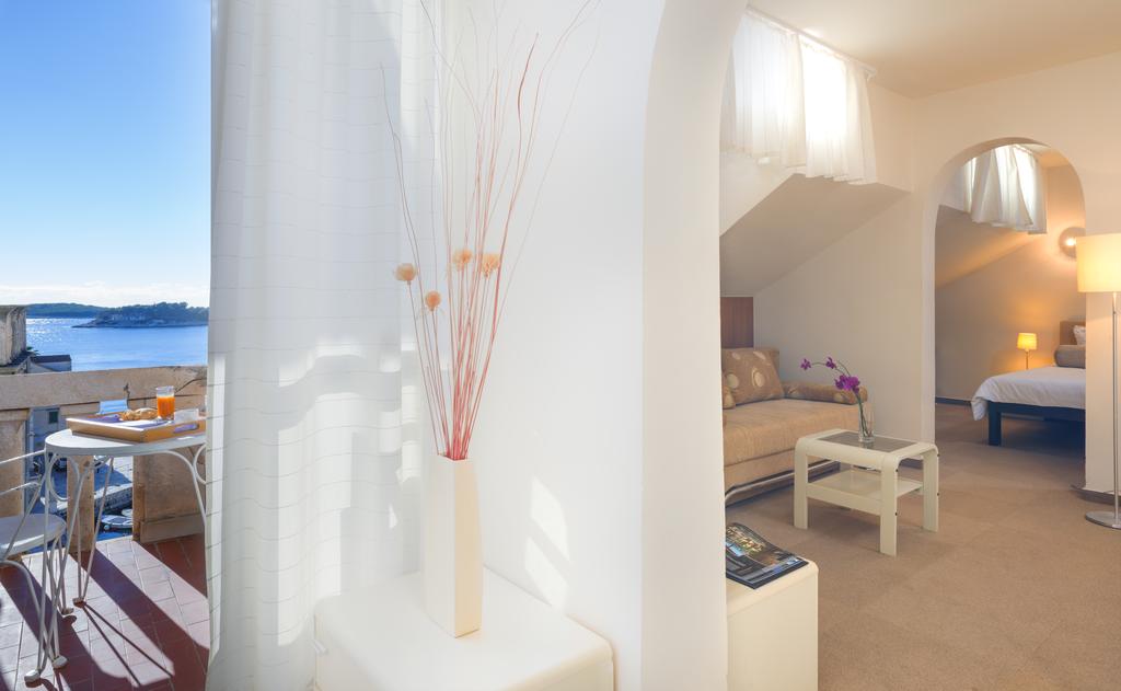 Апартаменты Palace Hotel 3*