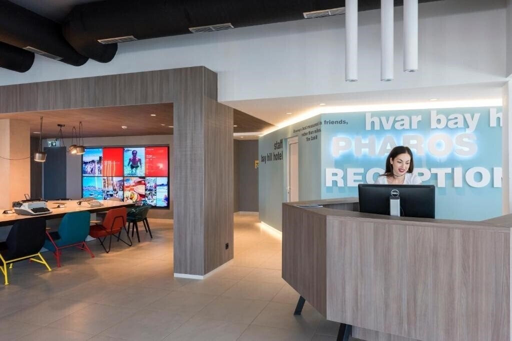 Апартаменты Pharos 2*