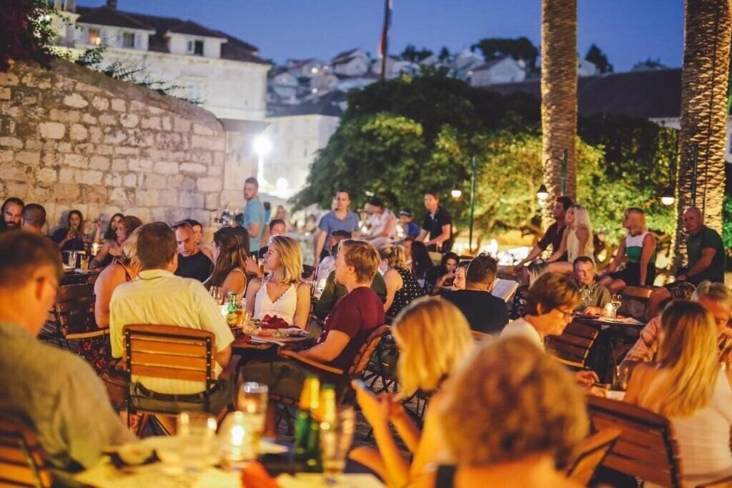 Панорама Park Hvar Heritage Boutique Hotel 4*