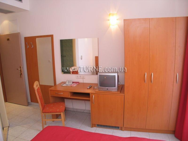 Вид Bellevue Hotel I Apartmani 3*