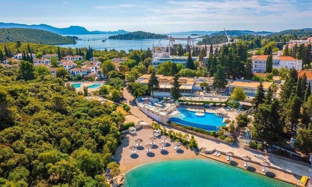 Готель Aminess Port 9 (ex. Bon Repos) 4*