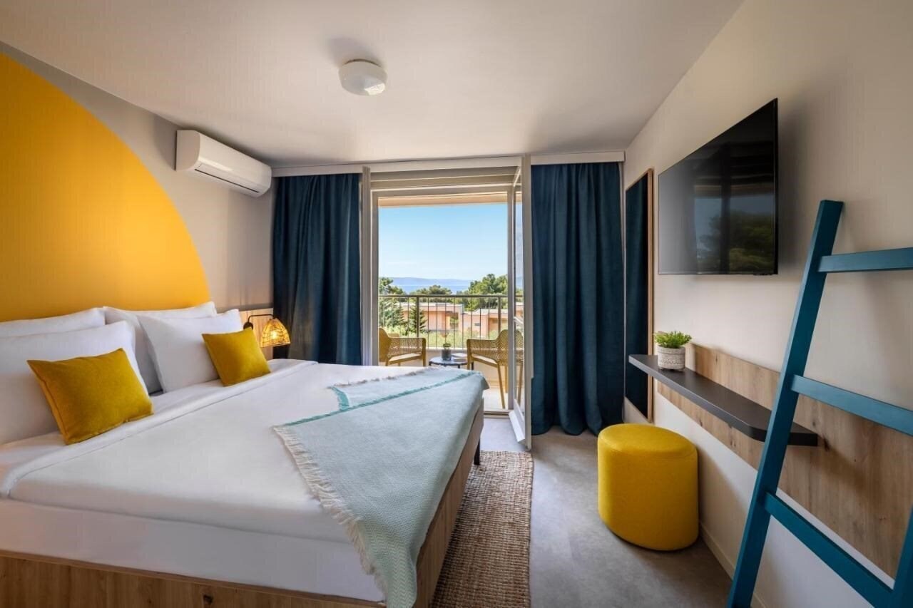 Апартаменти Sunny Makarska by Valamar (ex. Makarska Sunny Resort by Valamar, Rivijera Sunny Resort by Valamar) 2*