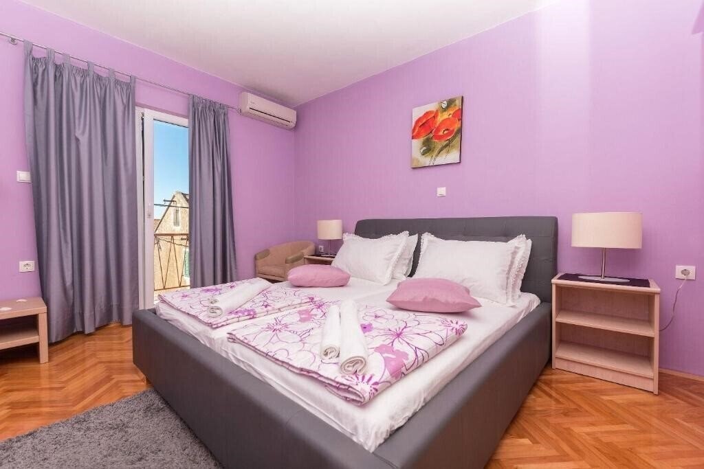 Територія Apartments Goran 3*