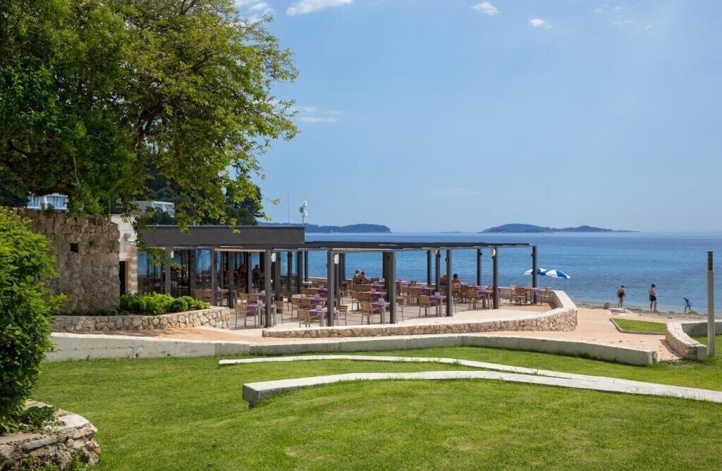 Апартаменты Hotel Mlini 4*