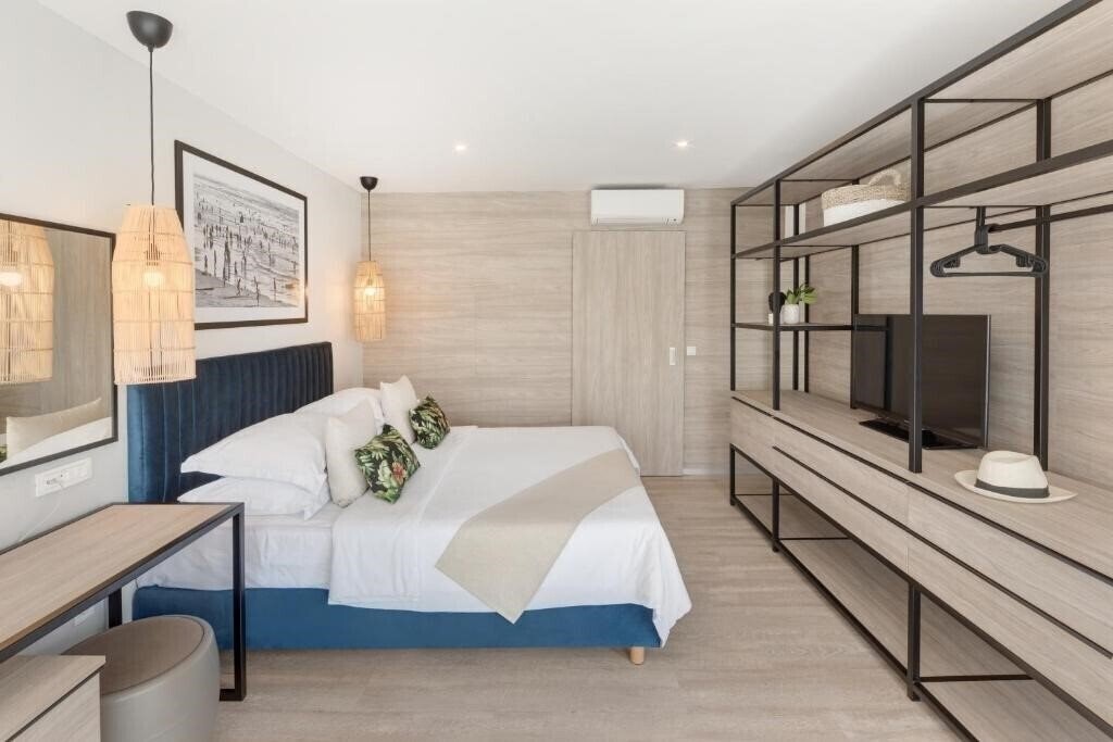 Территория Gava Waterman Island Cottages 4*