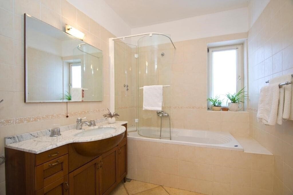 Фотография Lukrecia Apartment 3*