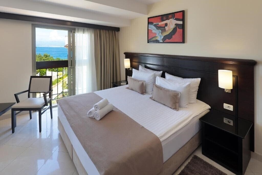 Апартаменты Blue Waves Resort 4*