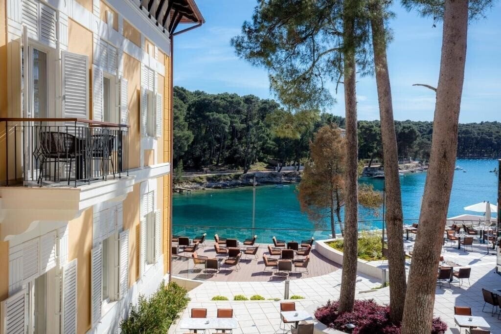 Территория Boutique Hotel Alhambra 5*