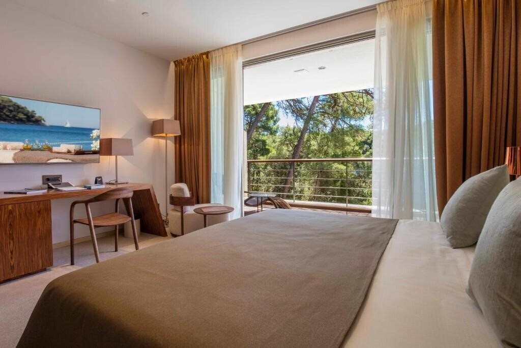 Апартаменты Boutique Hotel Alhambra 5*