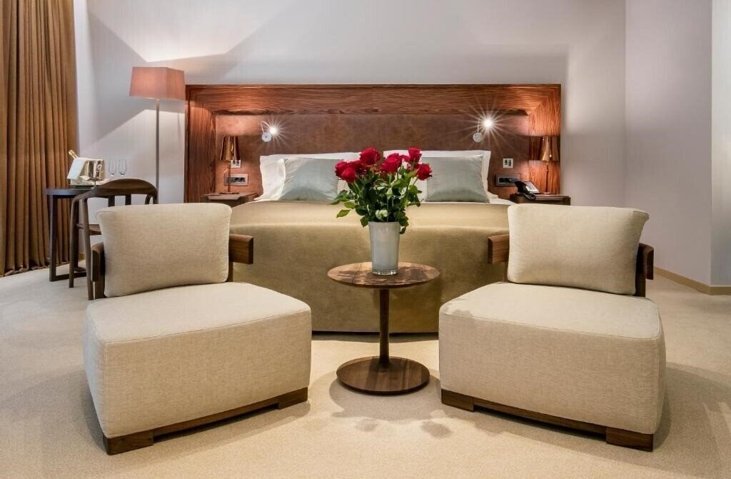 Панорама Boutique Hotel Alhambra 5*