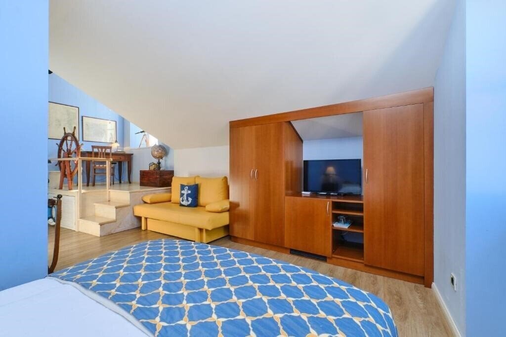 Отель Mare Mare Suites 4*