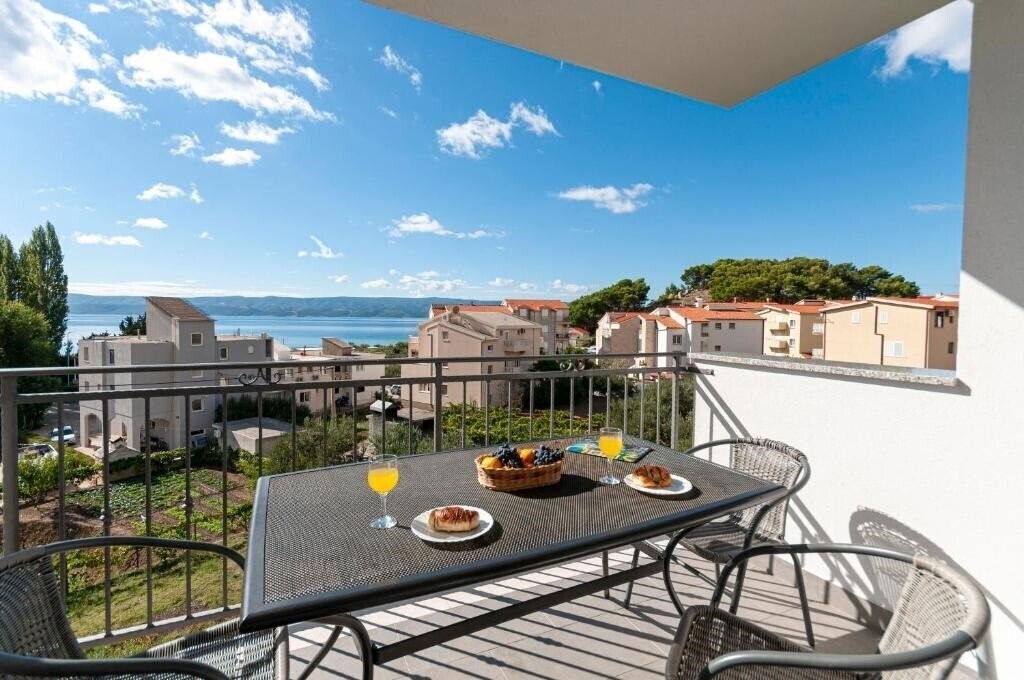 Отель App & Room Nikola 3*