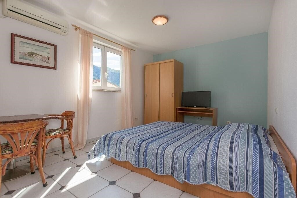 Територія App Mate 3*