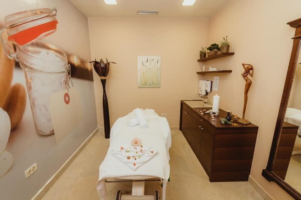 Панорама Luna 4*