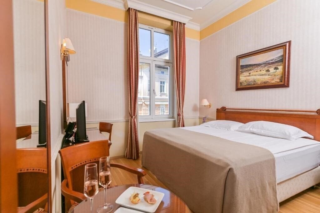 Фото Gardenija Hotel 3*