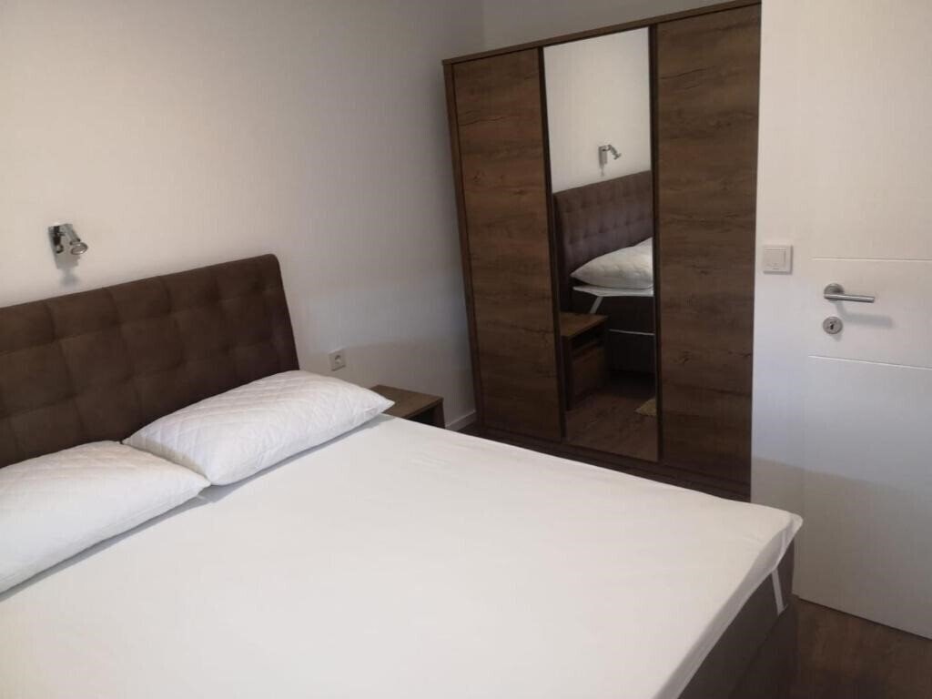 Фотографія Hotel Navis 5*