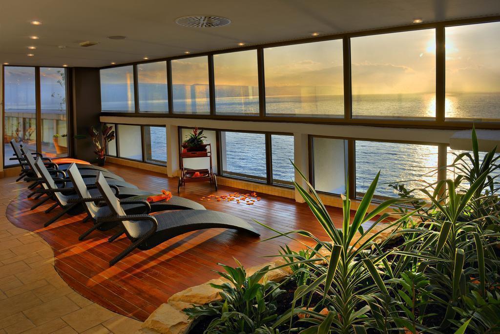 Вид Grand Hotel Adriatic 4*