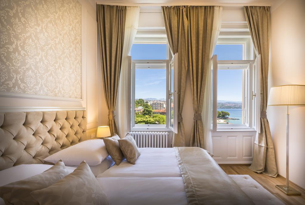 Вид Palace Bellevue 3*