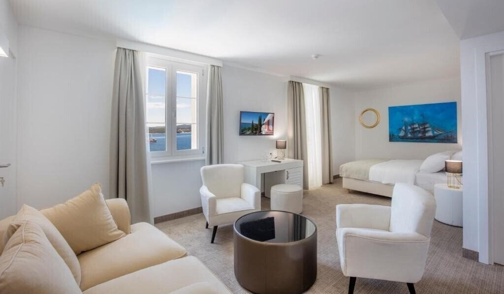 Фото Aminess Younique Bellevue Hotel 4*