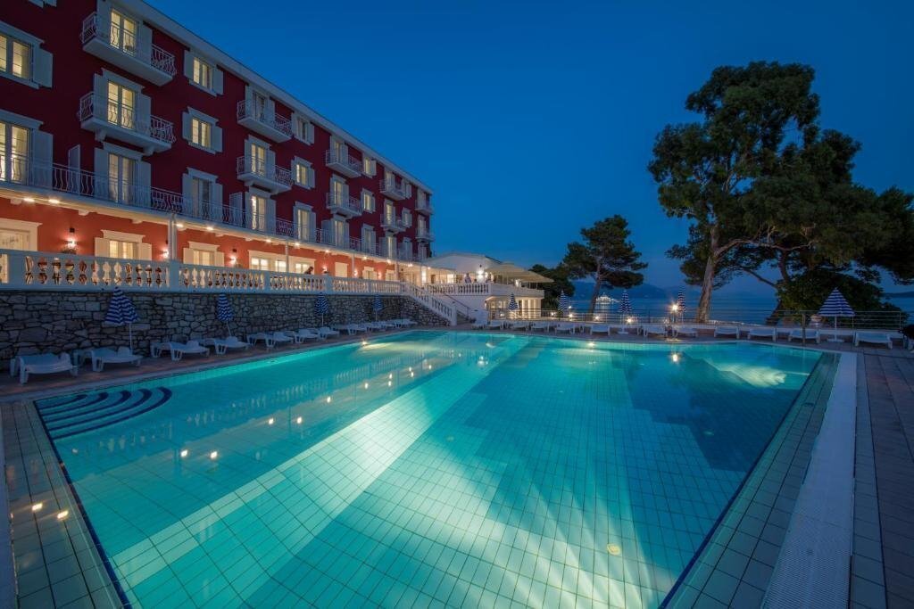 Вид Aminess Bellevue Hotel (ex. Bellevue) 4*