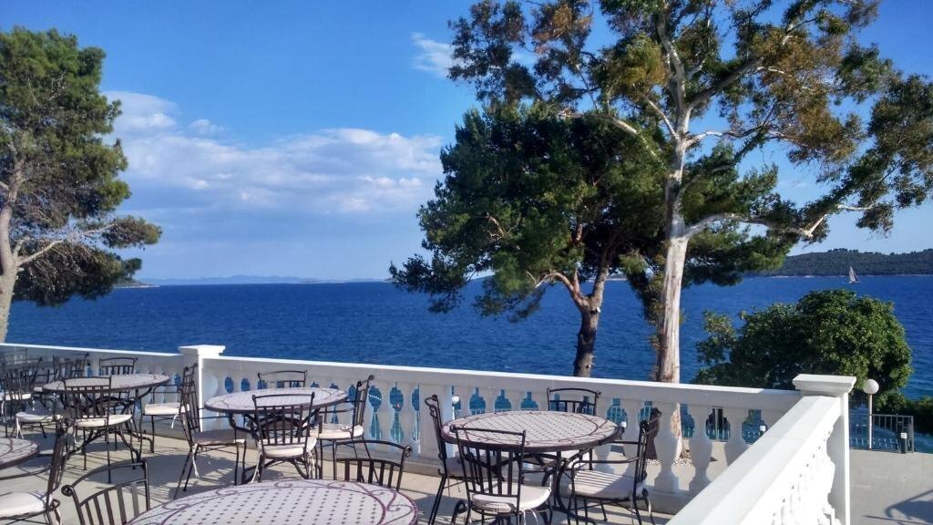 Апартаменты Aminess Bellevue Hotel (ex. Bellevue) 4*