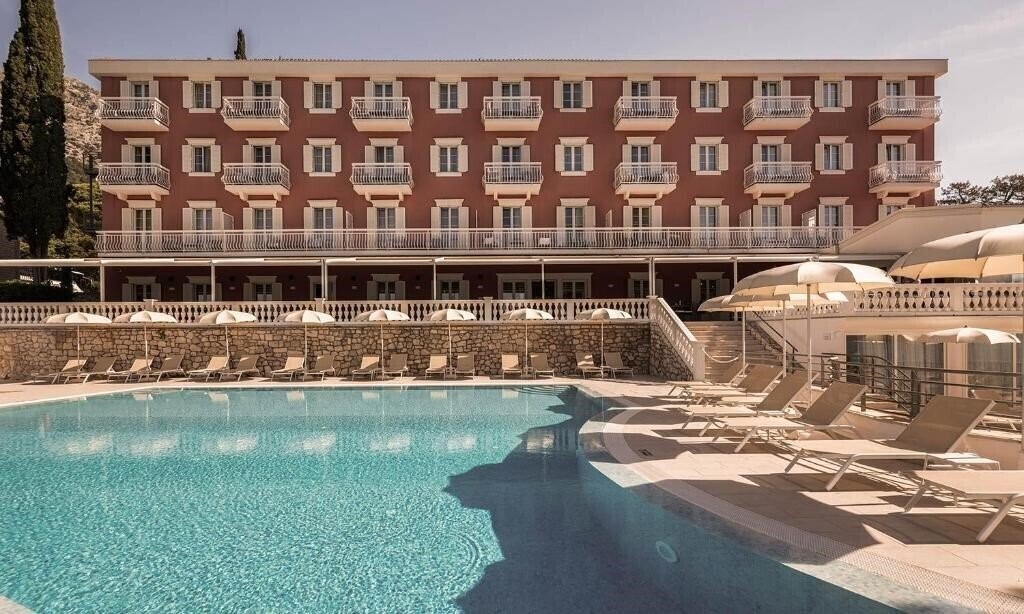 Апартаменты Aminess Younique Bellevue Hotel 4*