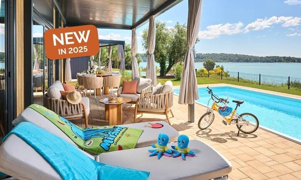 Панорама Aminess Sirena Holiday Homes (Novigrad) 4*