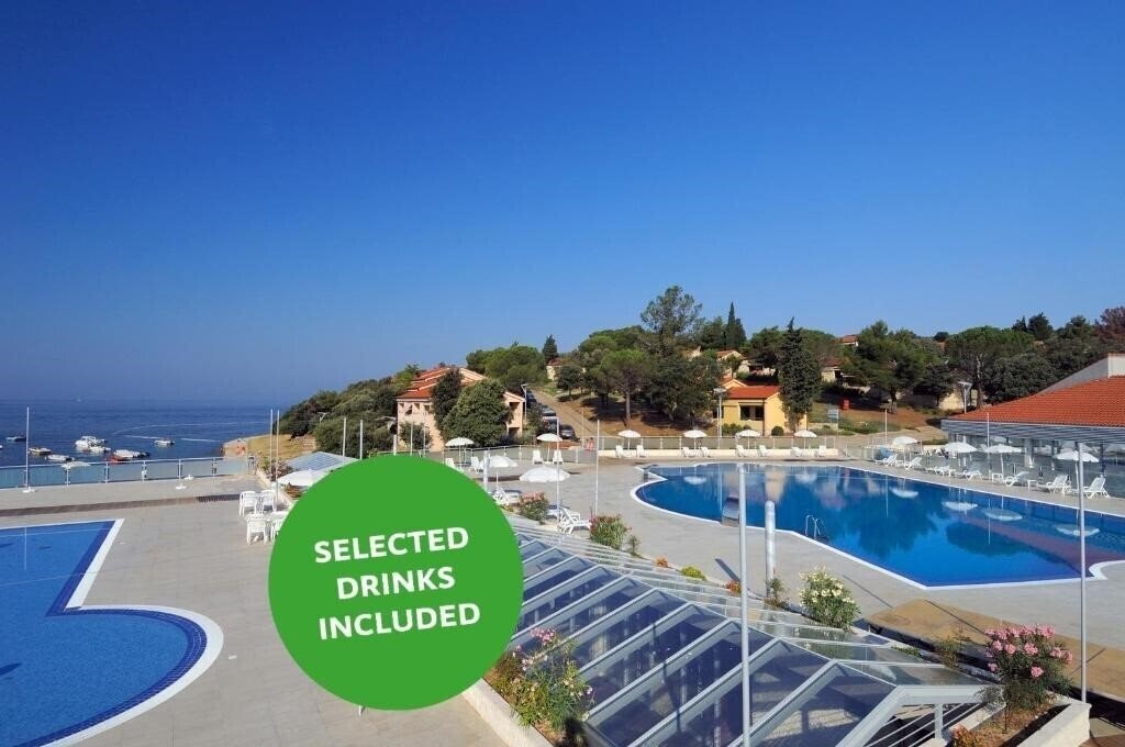 Готель Maistra Petalon Resort 4*