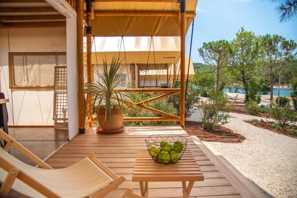 Апартаменты Arena One 99 Glamping 4*